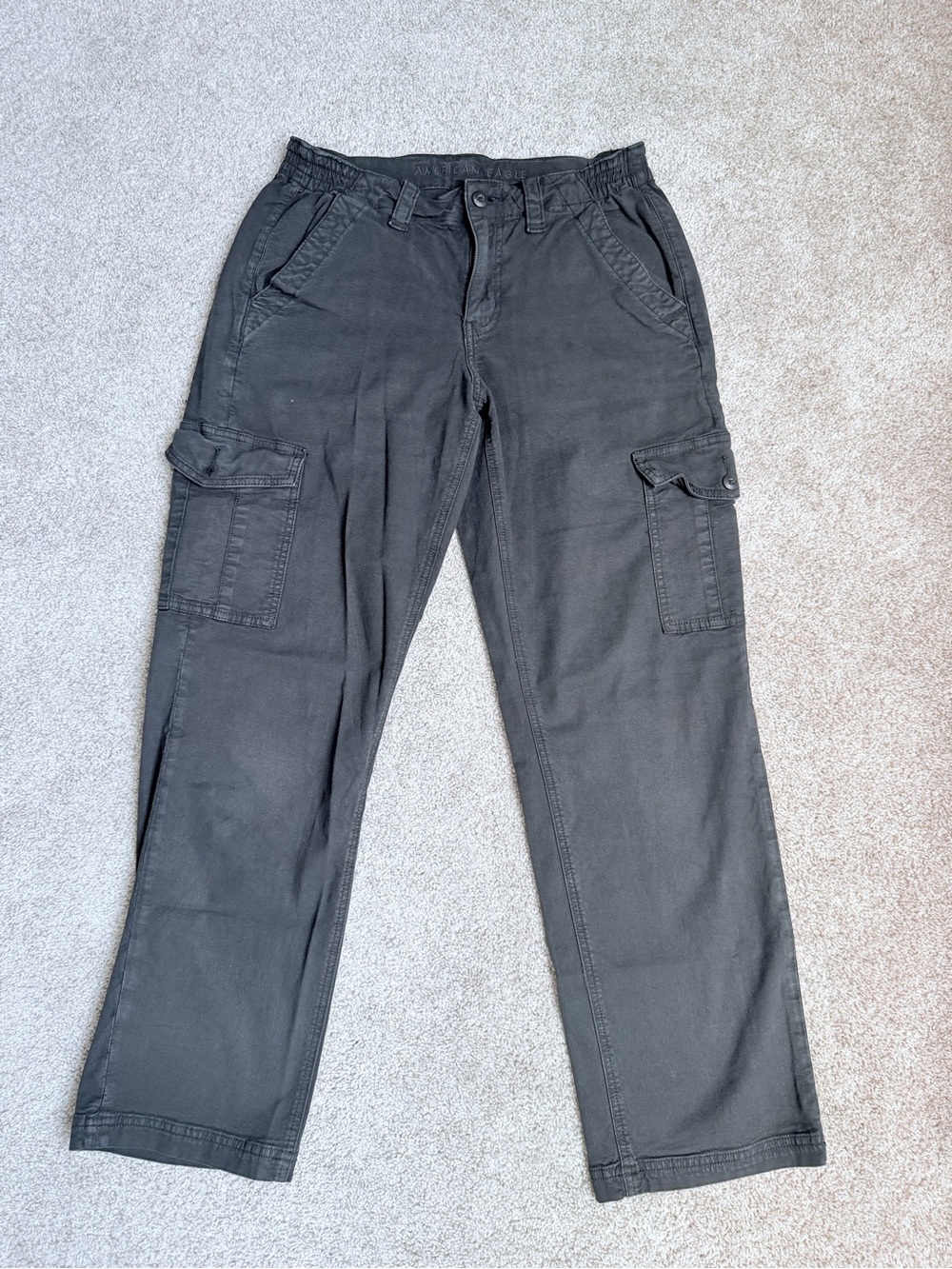 American Eagle Outfitters Black Cargo Pants with Side Pockets